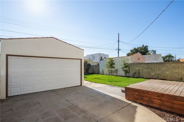 2014 W 84th Street, Los Angeles, CA 90047