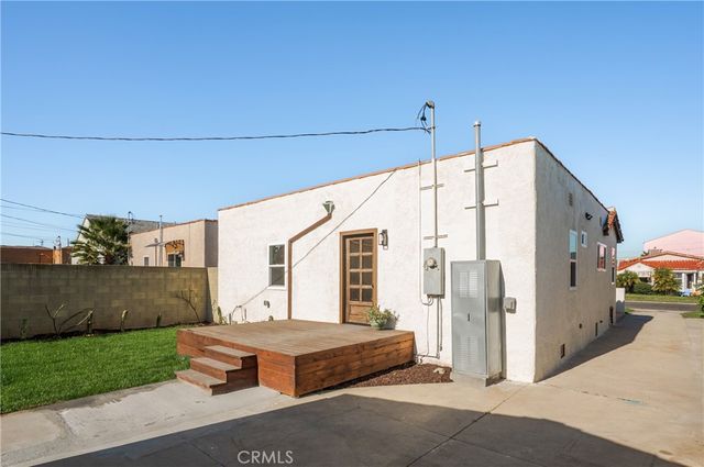 2014 W 84th Street, Los Angeles, CA 90047