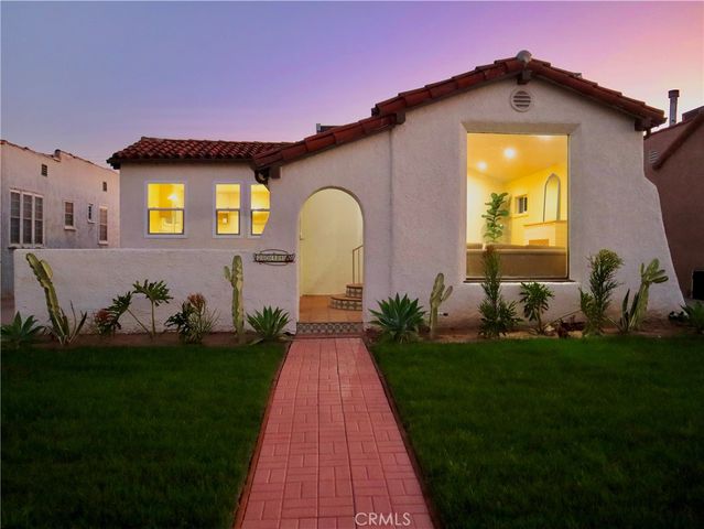 2014 W 84th Street, Los Angeles, CA 90047