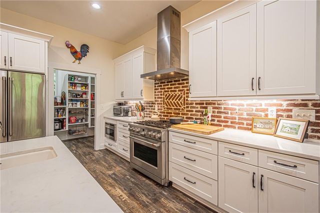 2051 Clay Creek Falls Road, Dahlonega, GA 30533