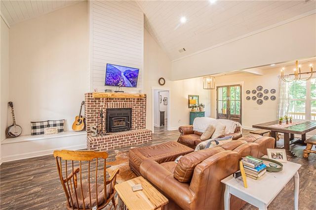 2051 Clay Creek Falls Road, Dahlonega, GA 30533