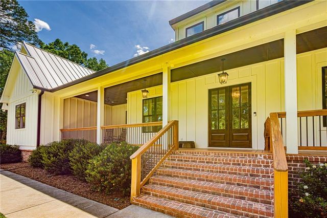 2051 Clay Creek Falls Road, Dahlonega, GA 30533
