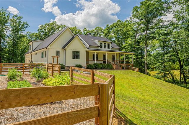 2051 Clay Creek Falls Road, Dahlonega, GA 30533