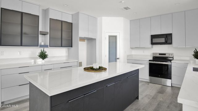9701 E Avenue S12, Littlerock, CA 93543