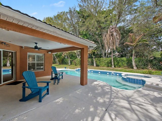 2041 SW Panther Trace, Stuart, FL 34997