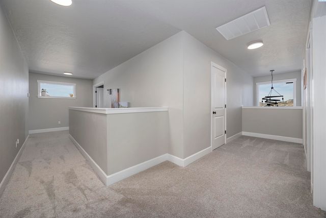 7037 W 35th Ave, Kennewick, WA 99338