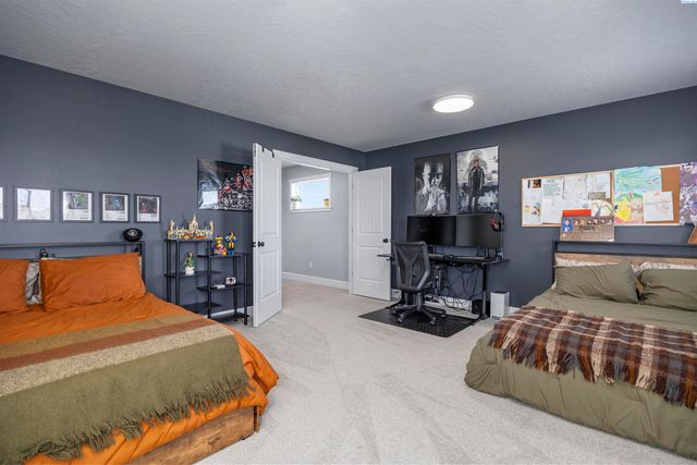 7037 W 35th Ave, Kennewick, WA 99338