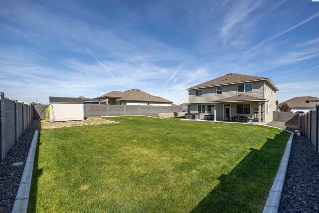 7037 W 35th Ave, Kennewick, WA 99338
