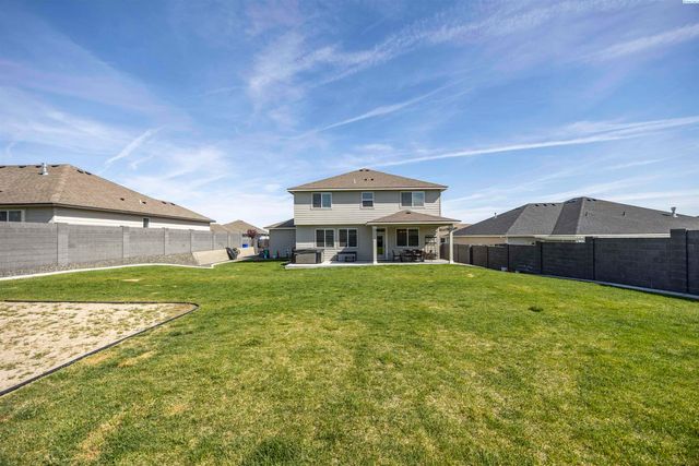 7037 W 35th Ave, Kennewick, WA 99338