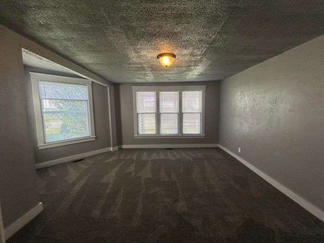 23 N 5th Street, Niles, MI 49120