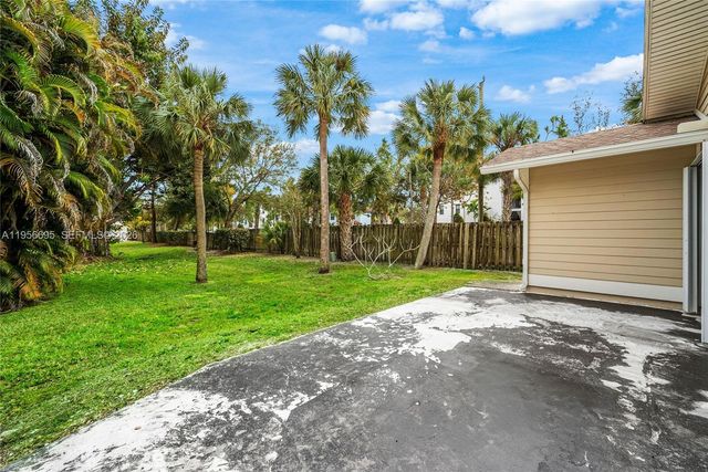 804 Summerwinds Lane, Jupiter, FL 33458
