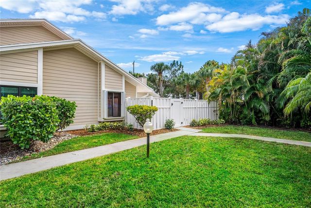 804 Summerwinds Lane, Jupiter, FL 33458