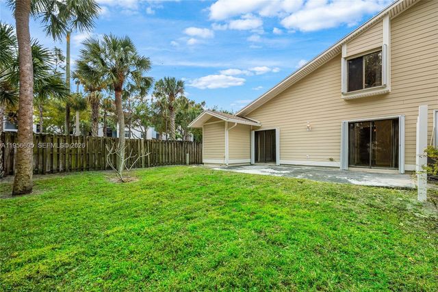 804 Summerwinds Lane, Jupiter, FL 33458