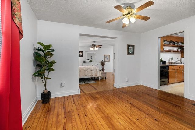 115 OLD HERMITAGE RD, Waynesboro, VA 22980