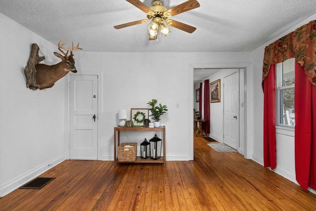 115 OLD HERMITAGE RD, Waynesboro, VA 22980