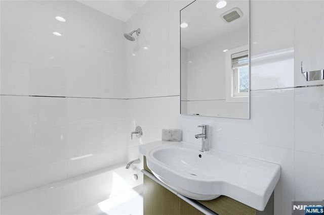 100 Blanch Avenue, Closter, NJ 07624