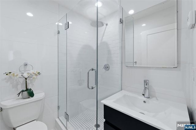 100 Blanch Avenue, Closter, NJ 07624