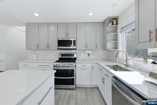 100 Blanch Avenue, Closter, NJ 07624