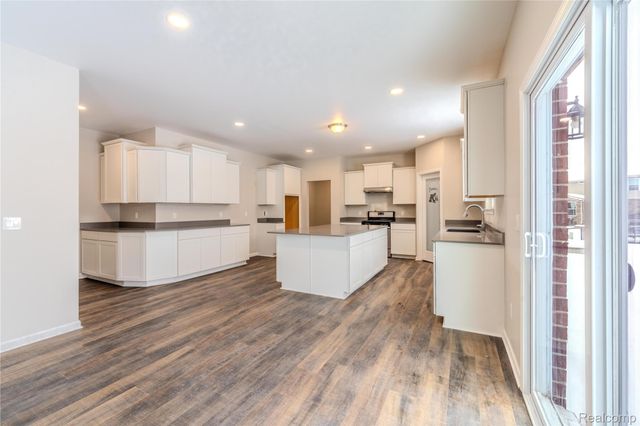 49407 Katelynn, Utica, MI 48317