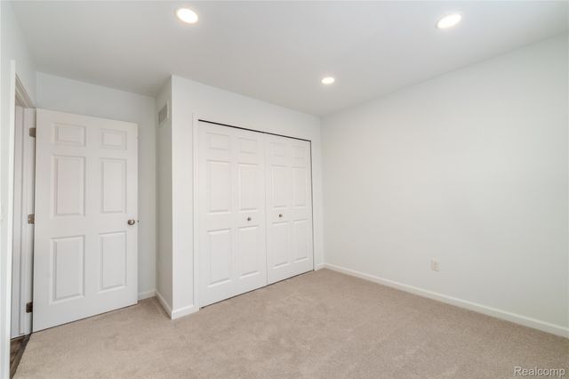 49407 Katelynn, Utica, MI 48317