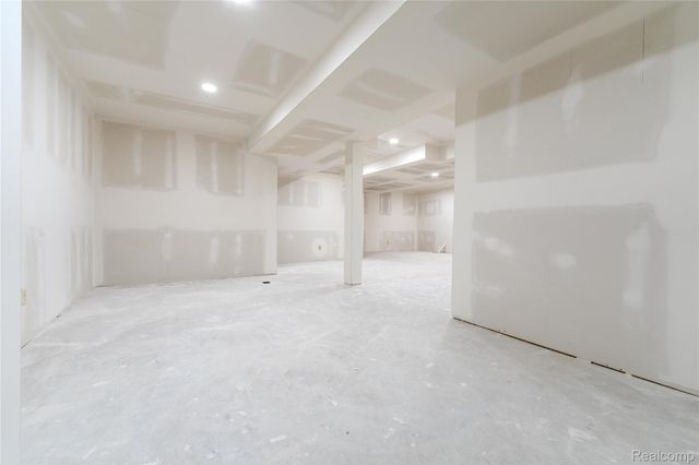 49407 Katelynn, Utica, MI 48317