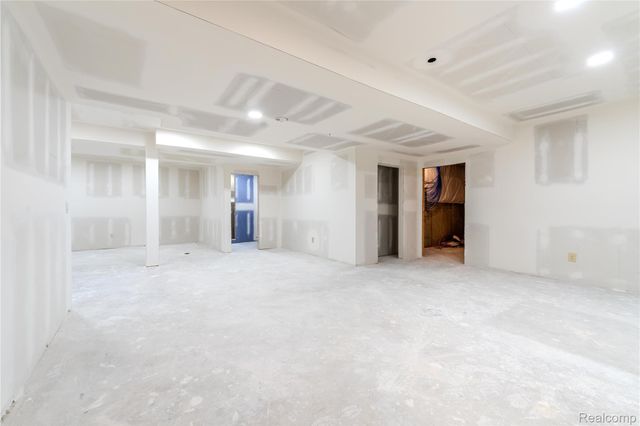 49407 Katelynn, Utica, MI 48317