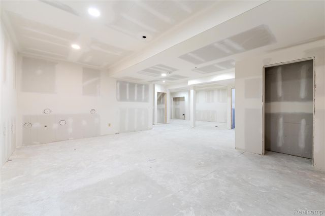 49407 Katelynn, Utica, MI 48317