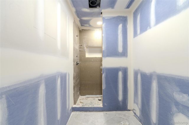 49407 Katelynn, Utica, MI 48317