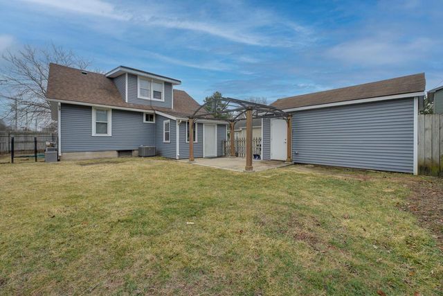 747 Thomas Street, Janesville, WI 53545