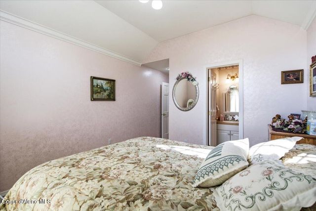 7255 N Colfax ST, Dalton Gardens, ID 83815
