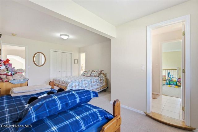 7255 N Colfax ST, Dalton Gardens, ID 83815