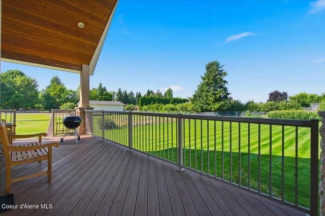 7255 N Colfax ST, Dalton Gardens, ID 83815