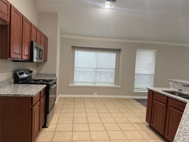 924 Marist Drive, Fort Worth, TX 76120