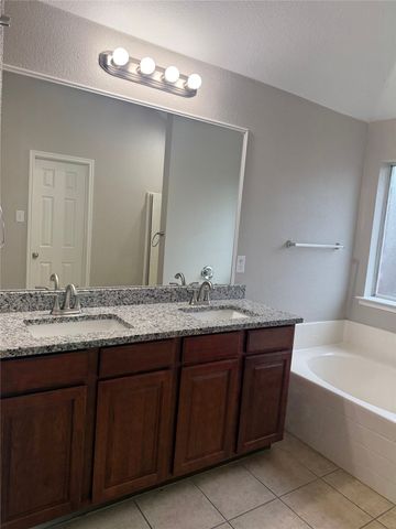 924 Marist Drive, Fort Worth, TX 76120
