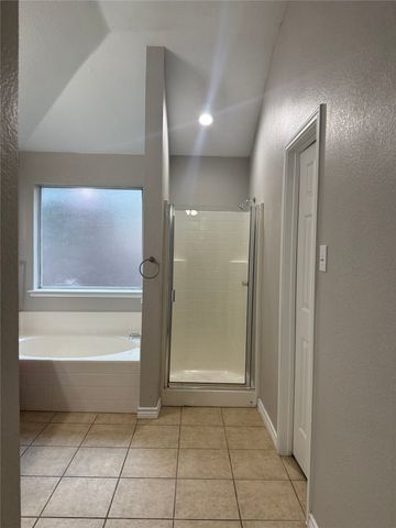 924 Marist Drive, Fort Worth, TX 76120