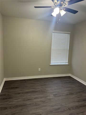 924 Marist Drive, Fort Worth, TX 76120