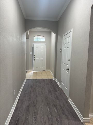 924 Marist Drive, Fort Worth, TX 76120