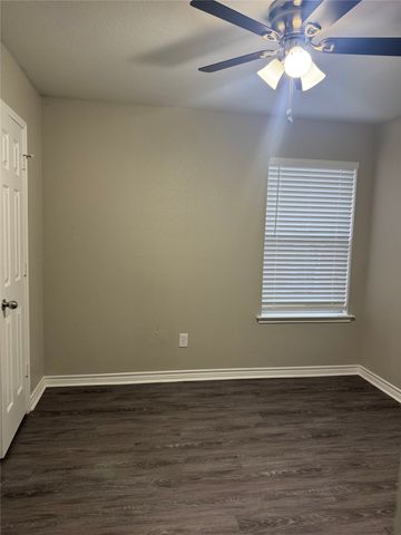 924 Marist Drive, Fort Worth, TX 76120