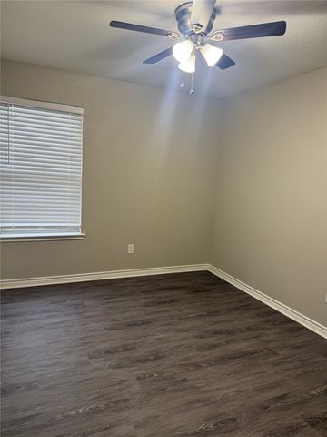 924 Marist Drive, Fort Worth, TX 76120