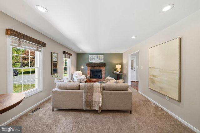 21031 CLARKSBURG, Boyds, MD 20841
