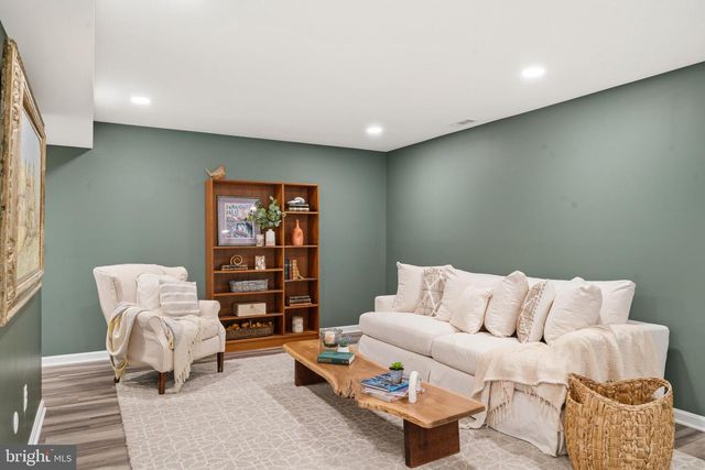 21031 CLARKSBURG, Boyds, MD 20841