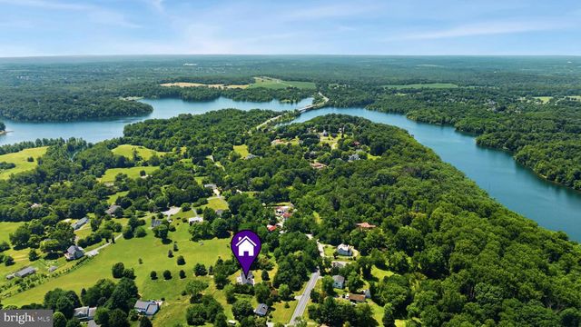 21031 CLARKSBURG, Boyds, MD 20841
