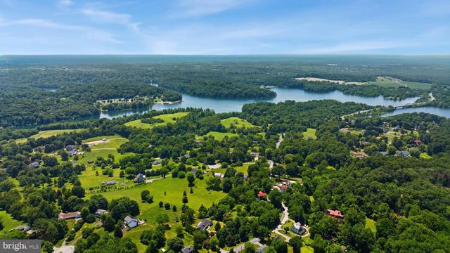 21031 CLARKSBURG, Boyds, MD 20841