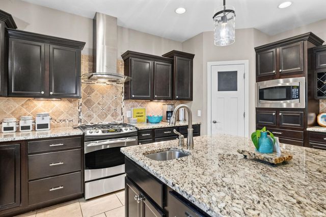 2172 Foxmoor Lane, Lafayette, IN 47905