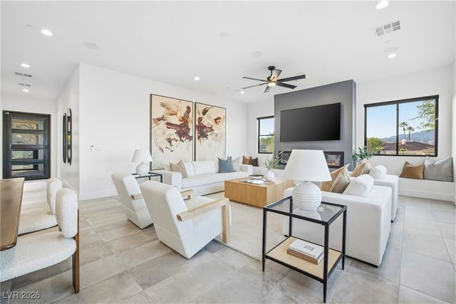 10 Camino La Venta Court, Henderson, NV 89011