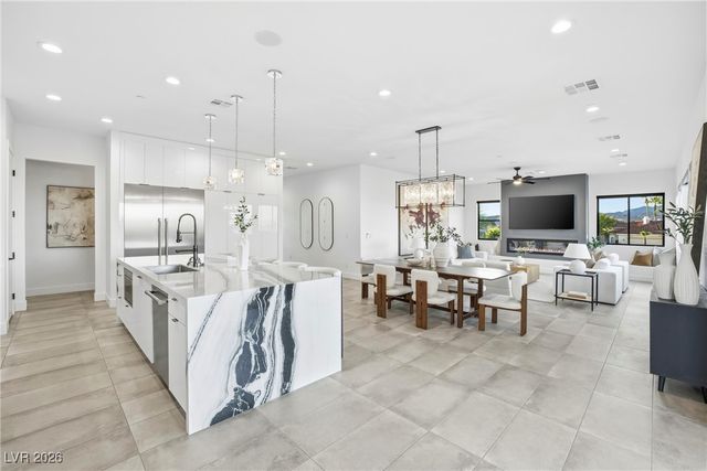 10 Camino La Venta Court, Henderson, NV 89011