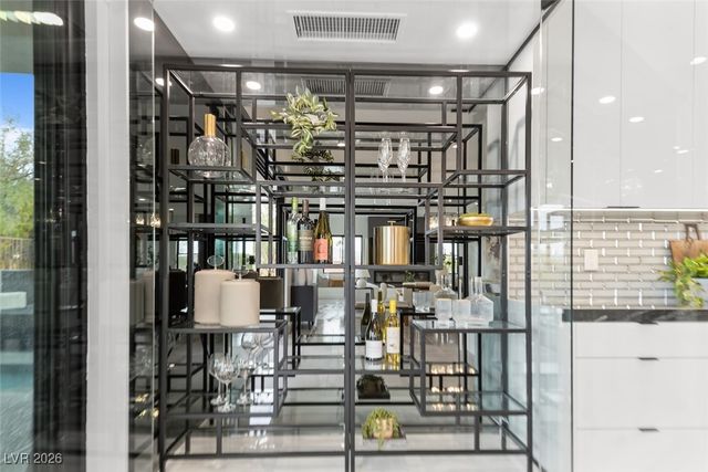 10 Camino La Venta Court, Henderson, NV 89011