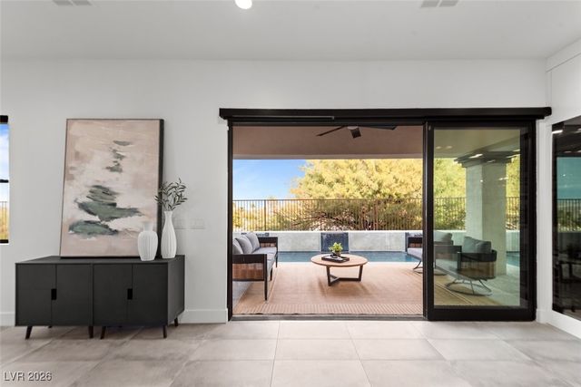 10 Camino La Venta Court, Henderson, NV 89011