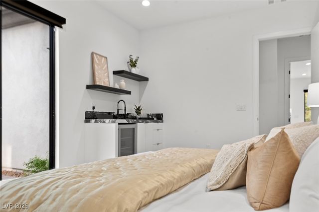 10 Camino La Venta Court, Henderson, NV 89011