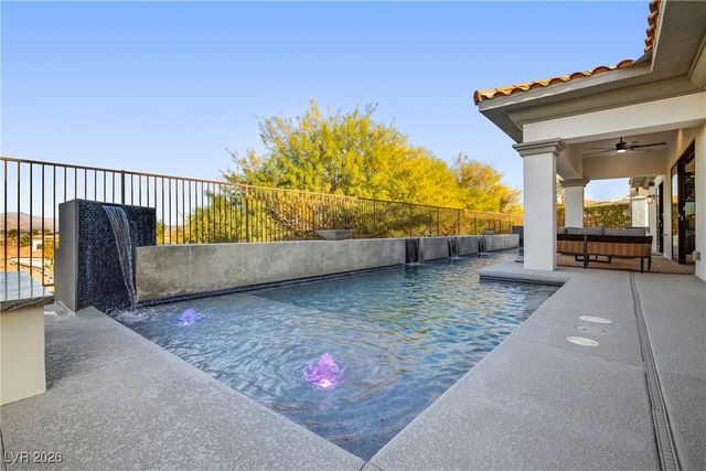 10 Camino La Venta Court, Henderson, NV 89011